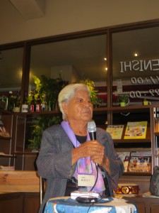 島袋文子さん～辺野古基地・シュワーブ前で毎日抗議行動に参加。