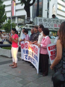 シールズ琉球の若者たちは「採決されてもあきらめず声を出し続けて行く」と…。