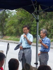 いまも沖縄戦で亡くなった父親の遺骨を探し続ける塩川さん