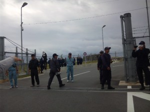 沖縄県警機動隊