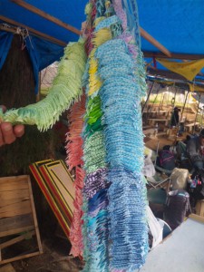 千羽鶴ならぬ折り紙「千匹ジュゴン」