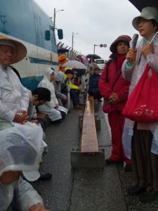 「まだ十数万人が避難生活を続けている」と被災地からの報告